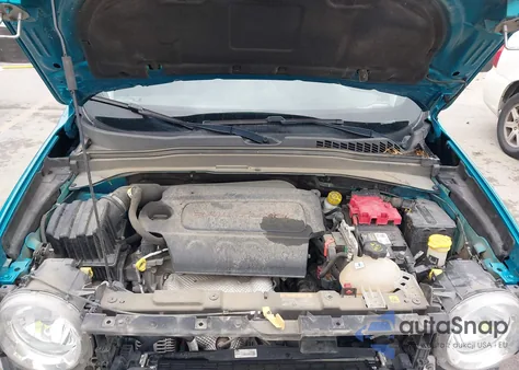 2021 Jeep Renegade Latitude Fwd из США, поврежденный, VIN ZACNJCBB7MPM46291